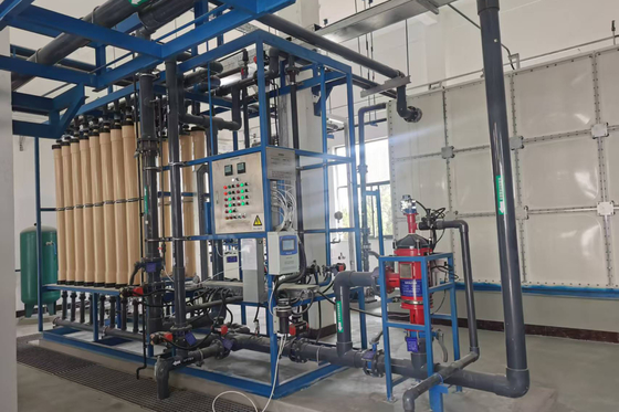 Sistema de tratamiento de agua de ultrafiltración de gran caudal para la industria alimentaria y de bebidas